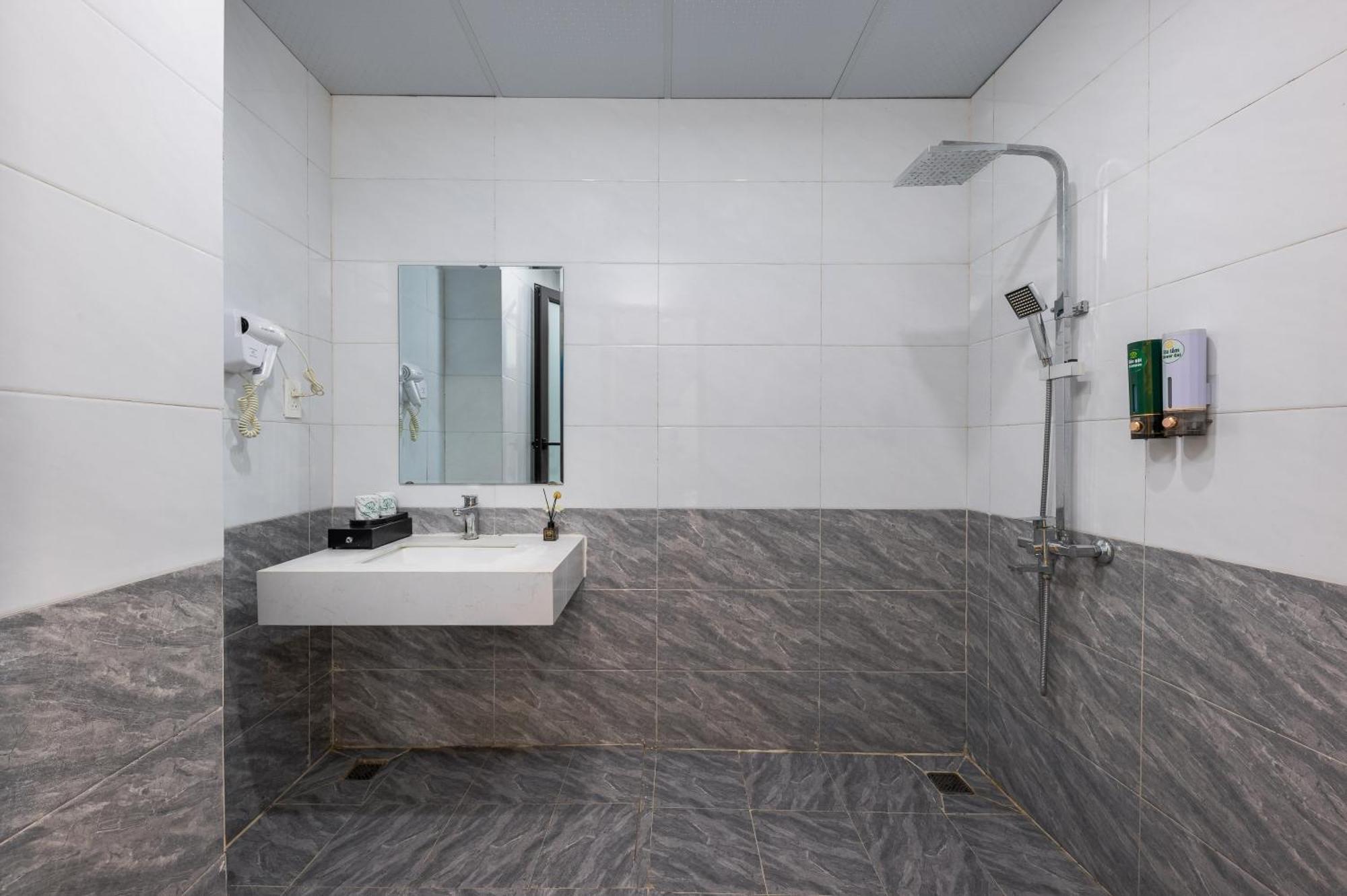 Cat Ba Green Pearl Hotel Dong Khe Sau Екстериор снимка